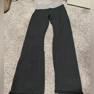 Aerie. Size small regular length leggings. Black w/gray top band. Flare bottom